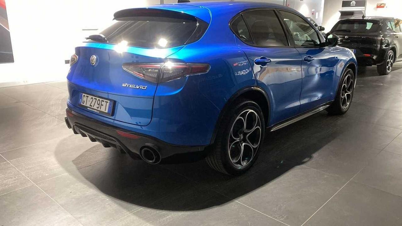Alfa Romeo Alfa Romeo Stelvio usata 19