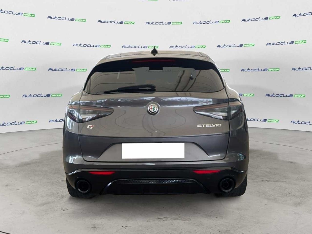 Alfa Romeo Alfa Romeo Stelvio usata 19