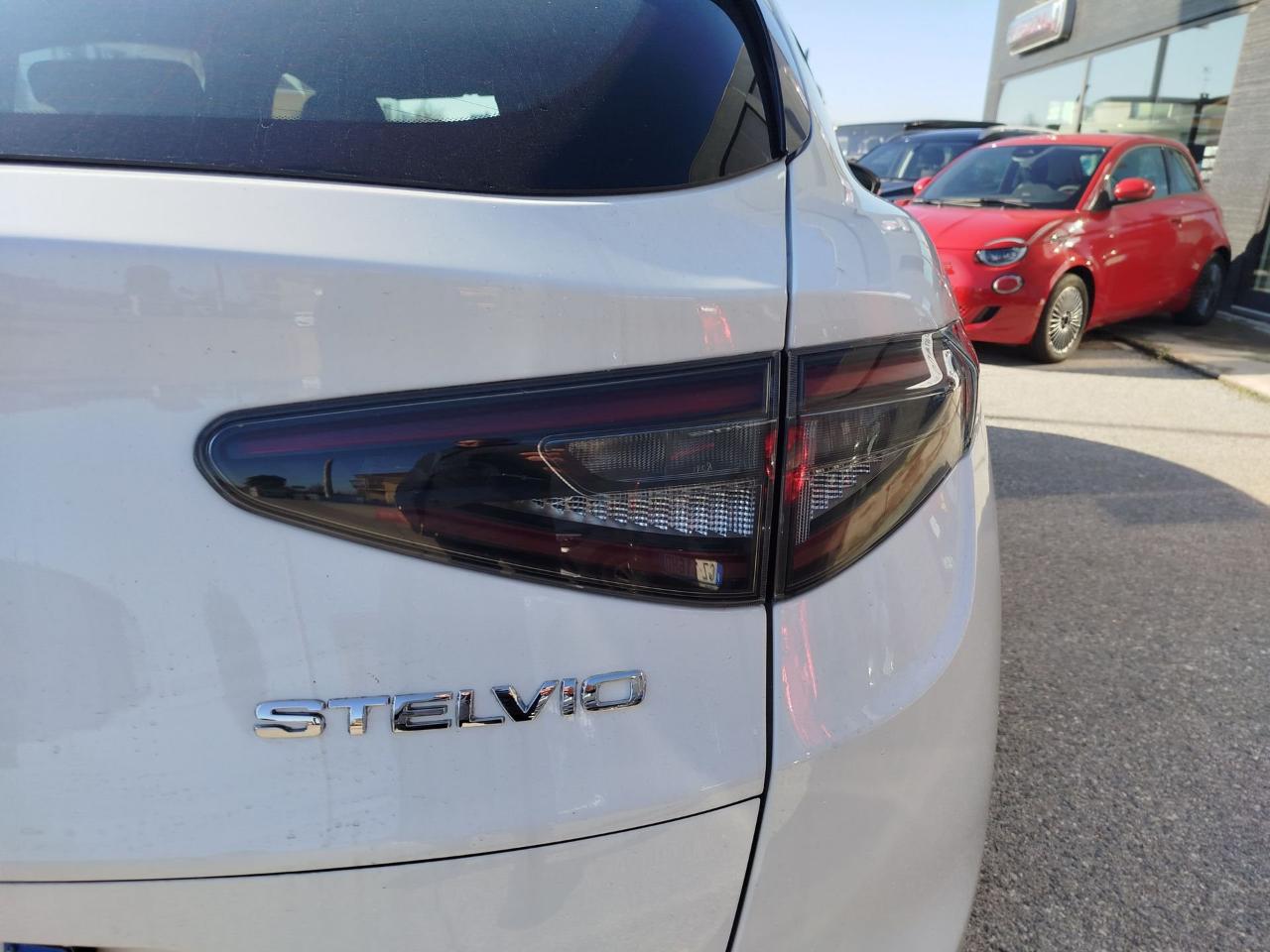 Alfa Romeo Alfa Romeo Stelvio usata 20