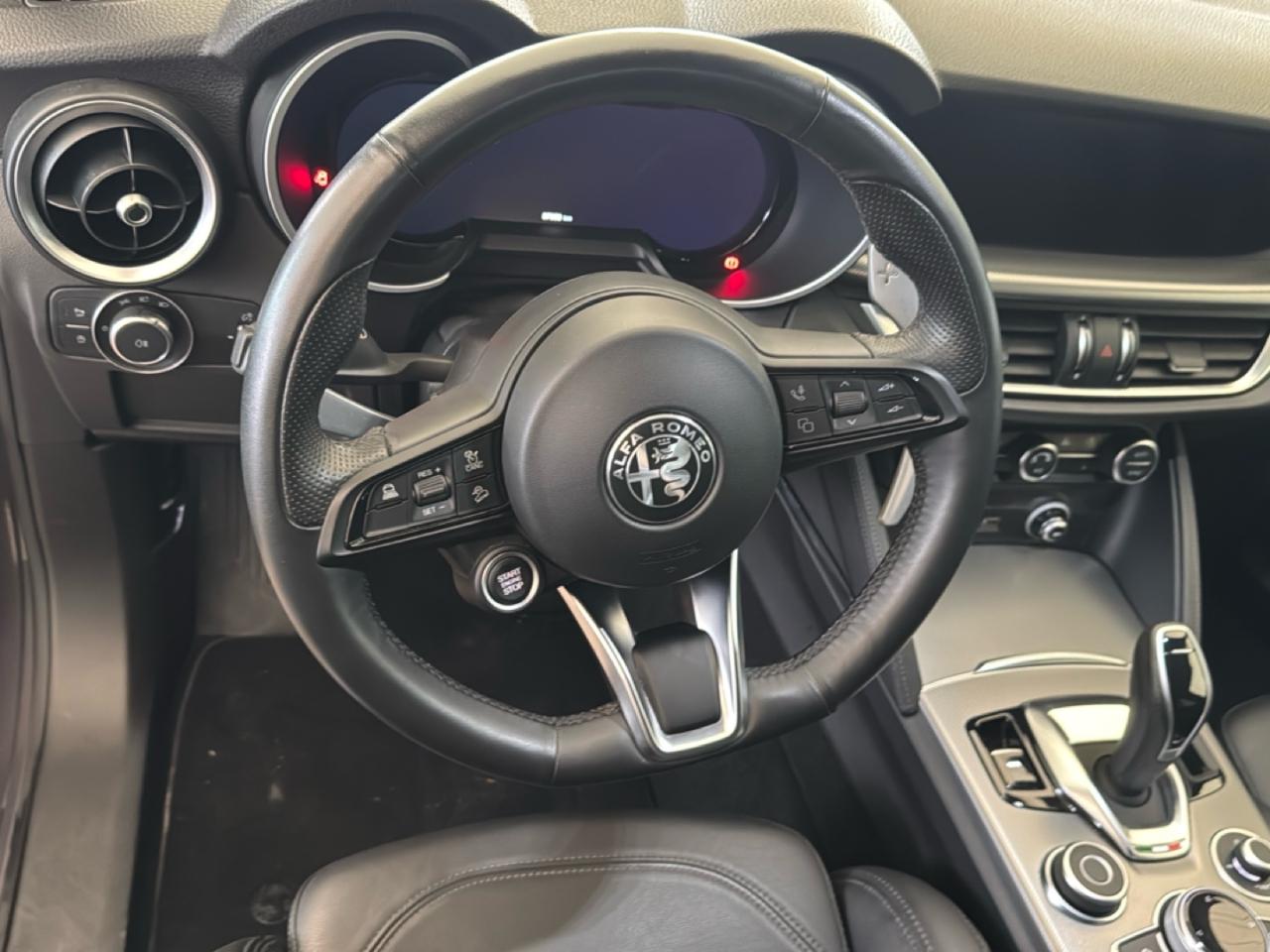 Alfa Romeo Alfa Romeo Stelvio usata, con GPS