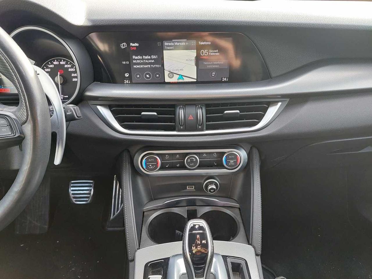 Alfa Romeo Alfa Romeo Stelvio usata 12