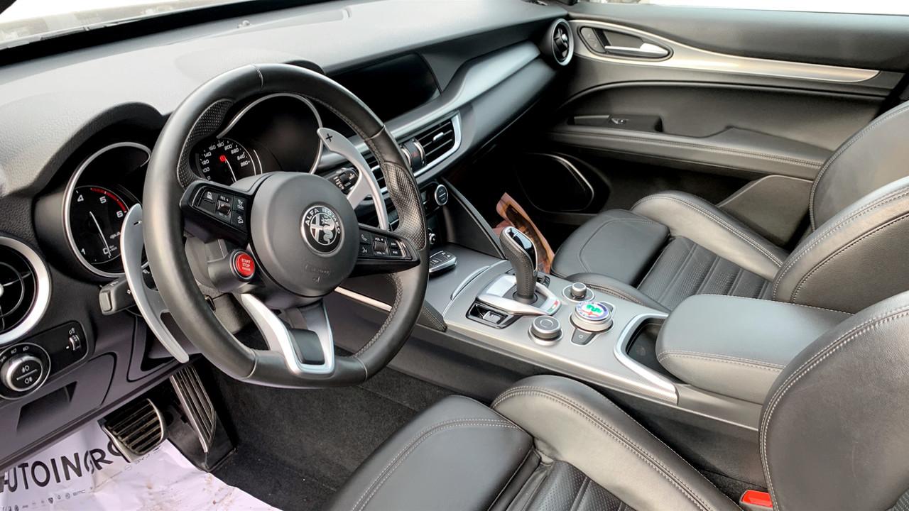 Alfa Romeo Alfa Romeo Stelvio usata 2
