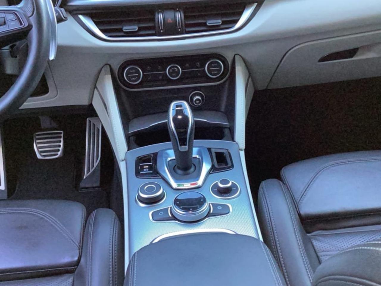 Alfa Romeo Alfa Romeo Stelvio usata 12