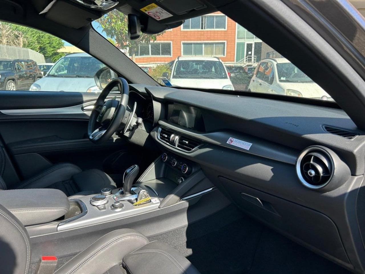 Alfa Romeo Alfa Romeo Stelvio usata 26