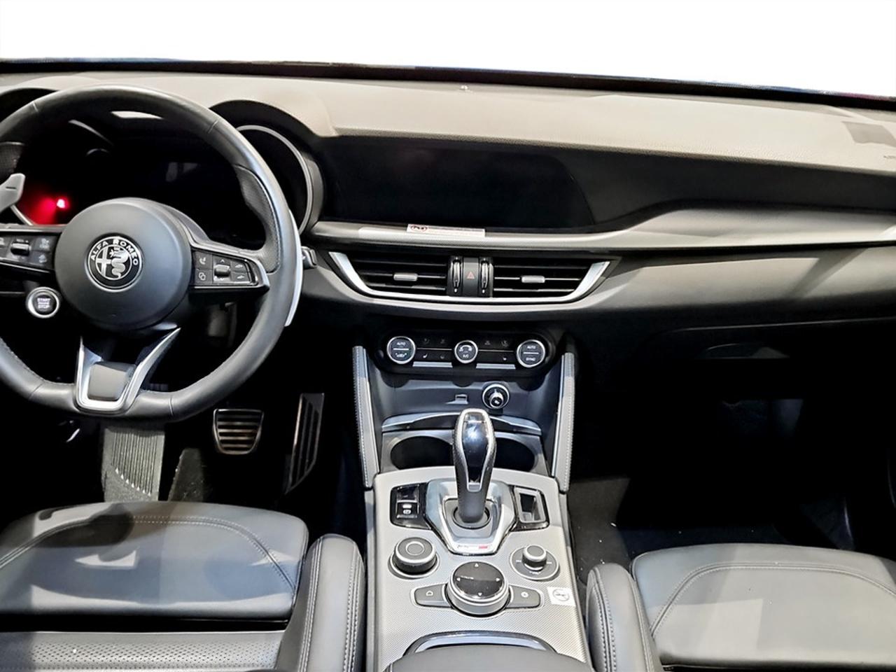 Alfa Romeo Alfa Romeo Stelvio usata, con GPS