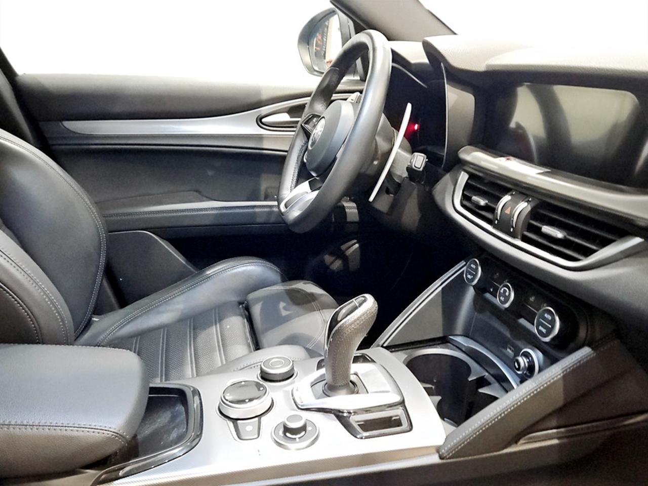 Alfa Romeo Alfa Romeo Stelvio usata 4