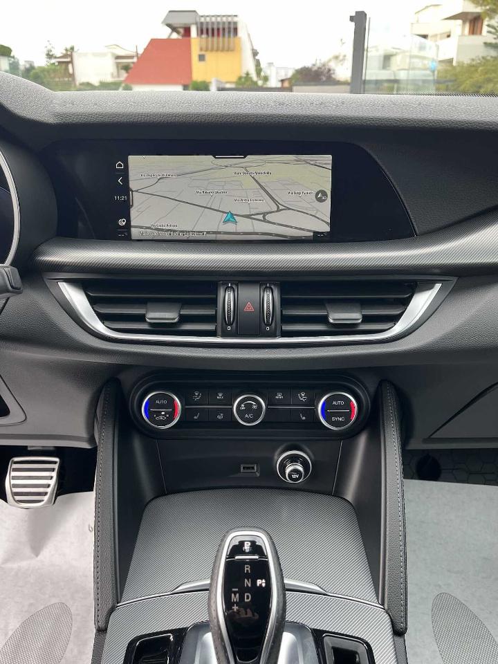 Alfa Romeo Alfa Romeo Stelvio usata 13