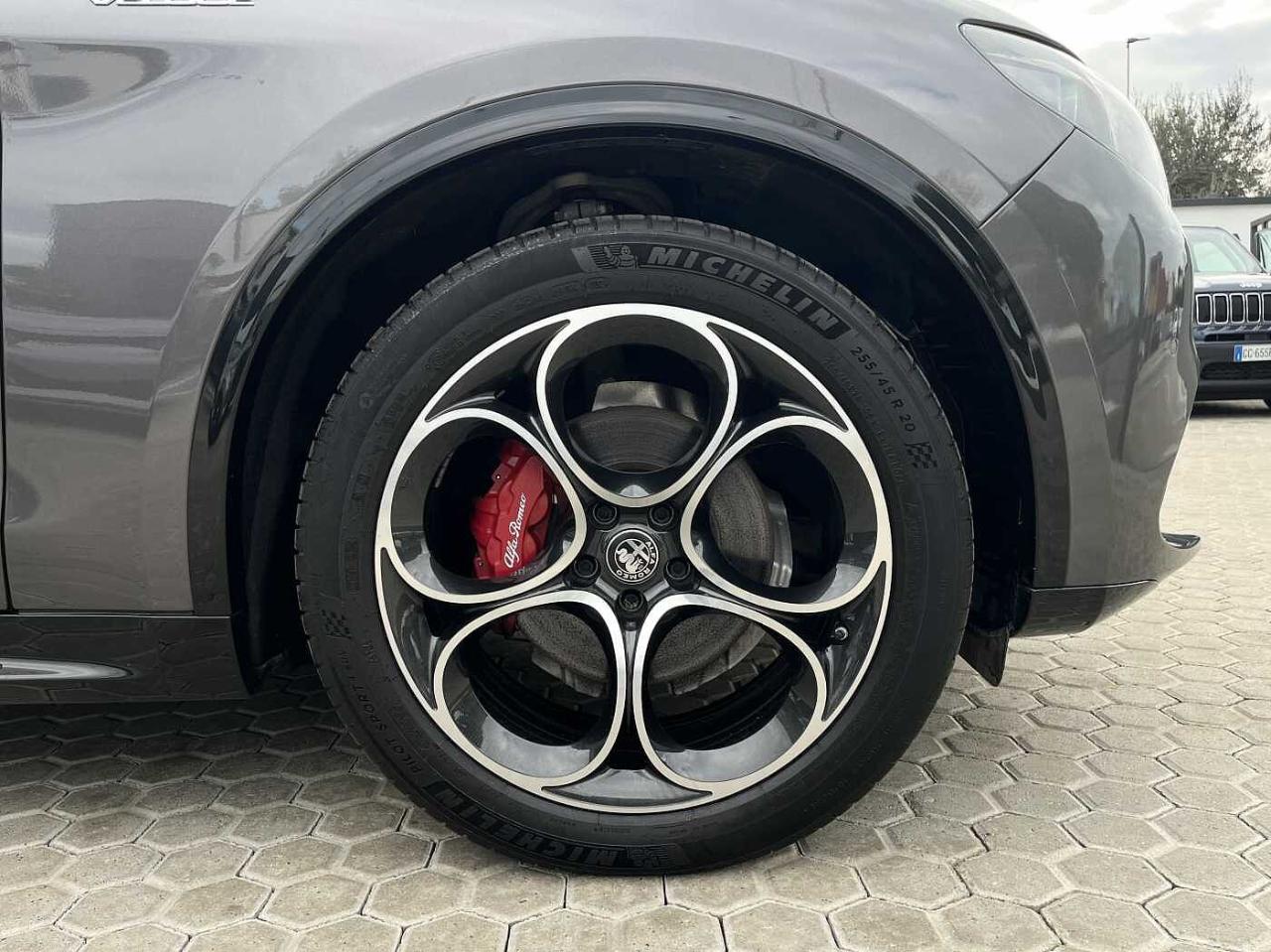 Alfa Romeo Alfa Romeo Stelvio usata 24