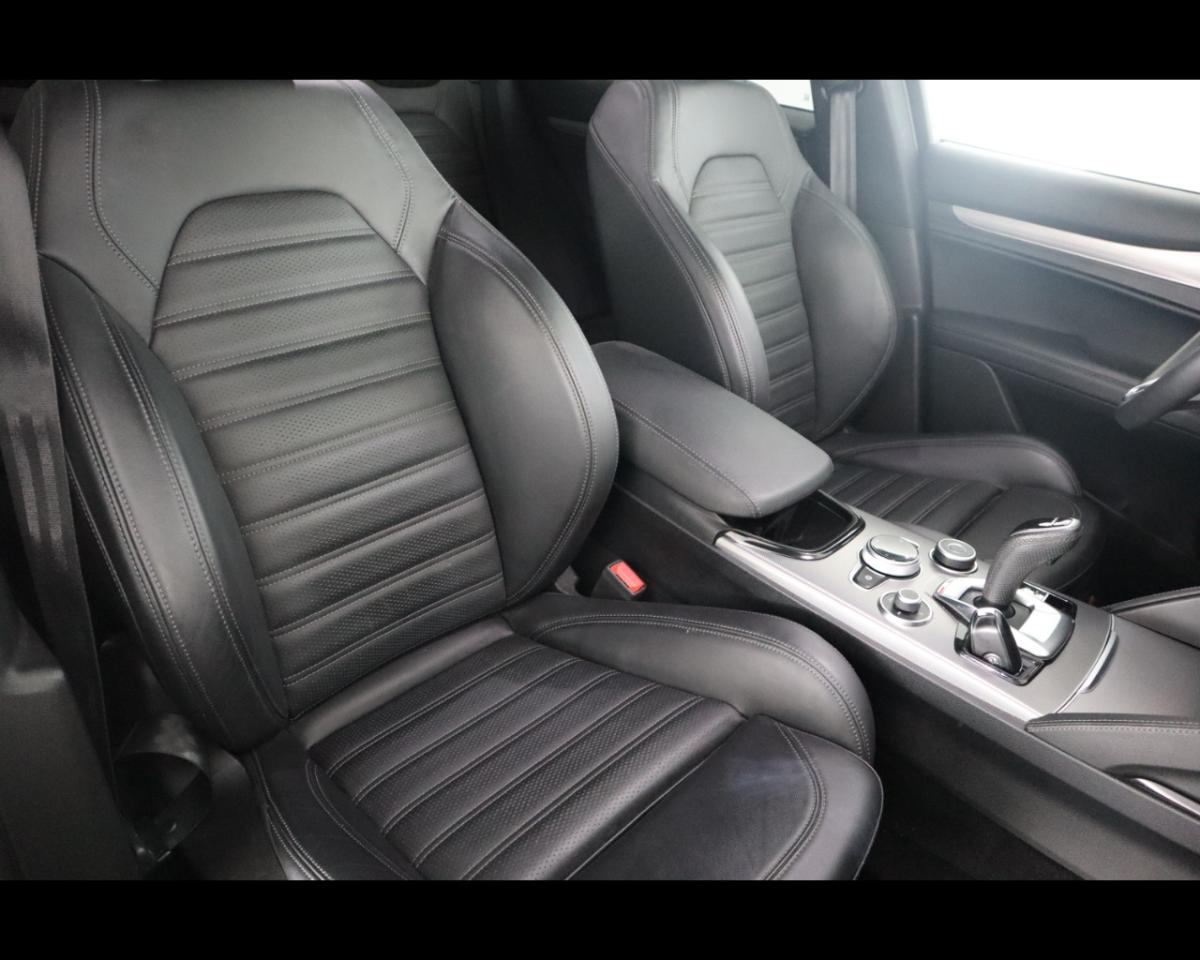 Alfa Romeo Alfa Romeo Stelvio usata 8