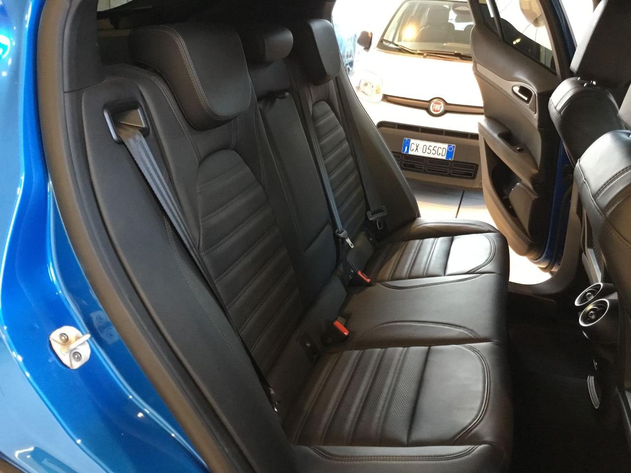 Alfa Romeo Alfa Romeo Stelvio usata 6