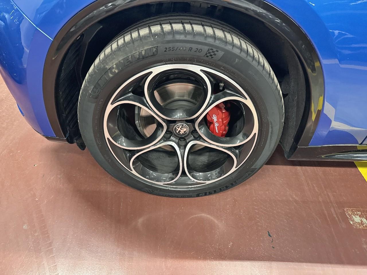 Alfa Romeo Alfa Romeo Stelvio usata, con Isofix