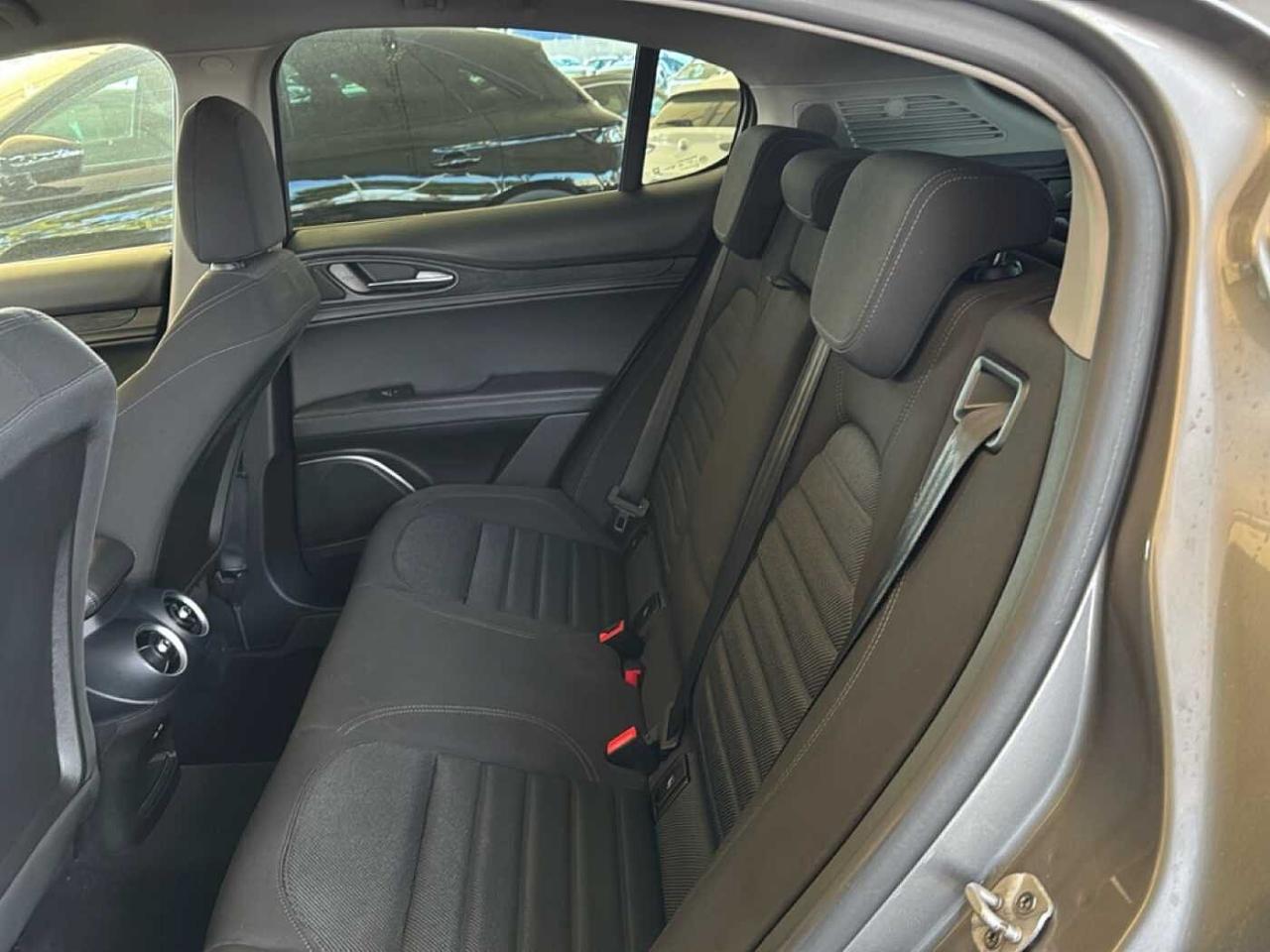 Alfa Romeo Alfa Romeo Stelvio usata 4