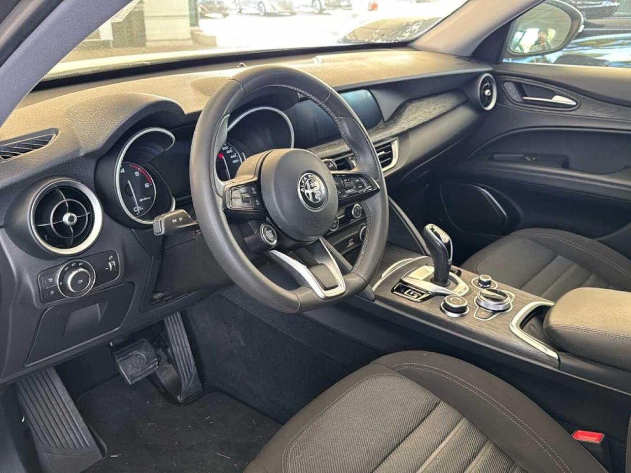 Alfa Romeo Alfa Romeo Stelvio usata 23