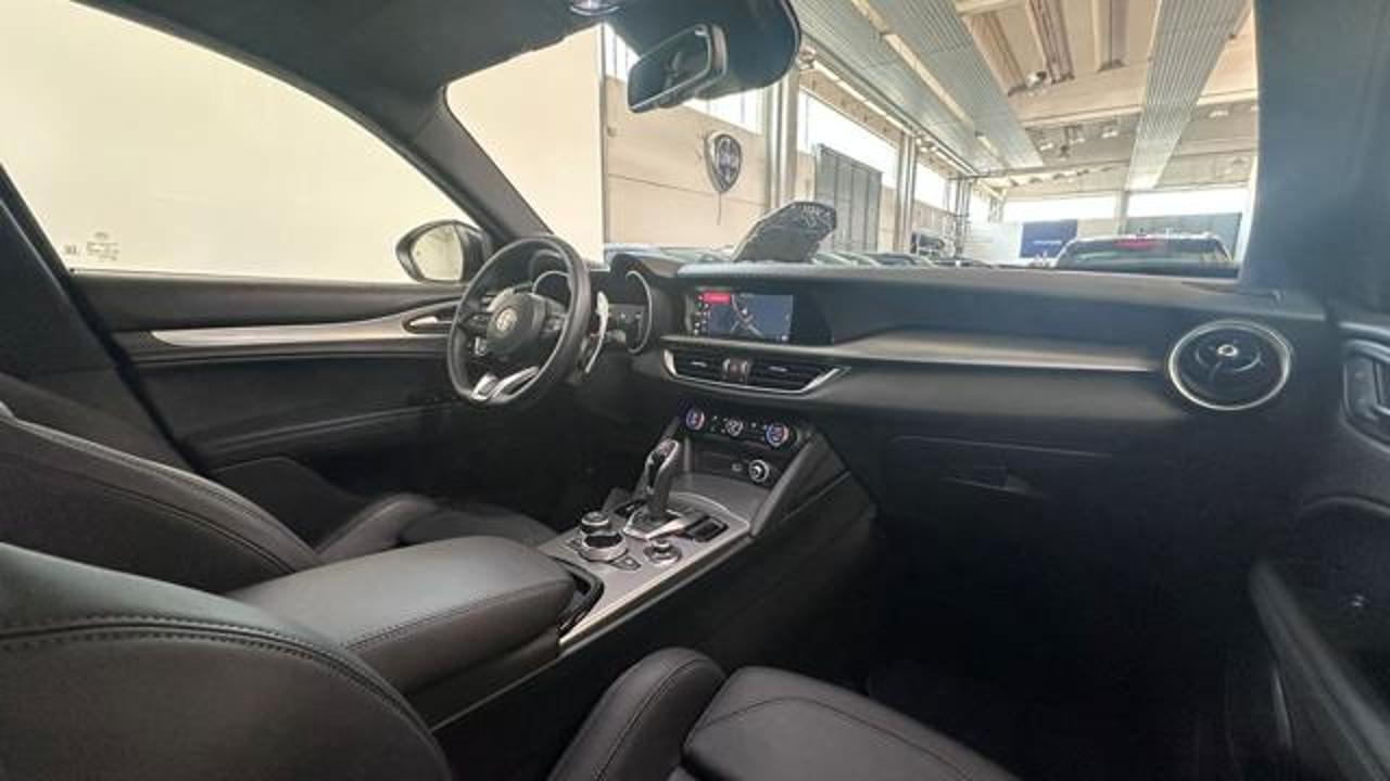 Alfa Romeo Alfa Romeo Stelvio usata 3