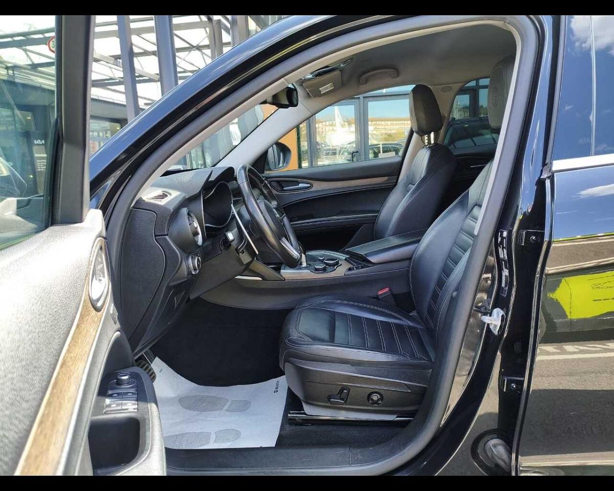 Alfa Romeo Alfa Romeo Stelvio usata 4