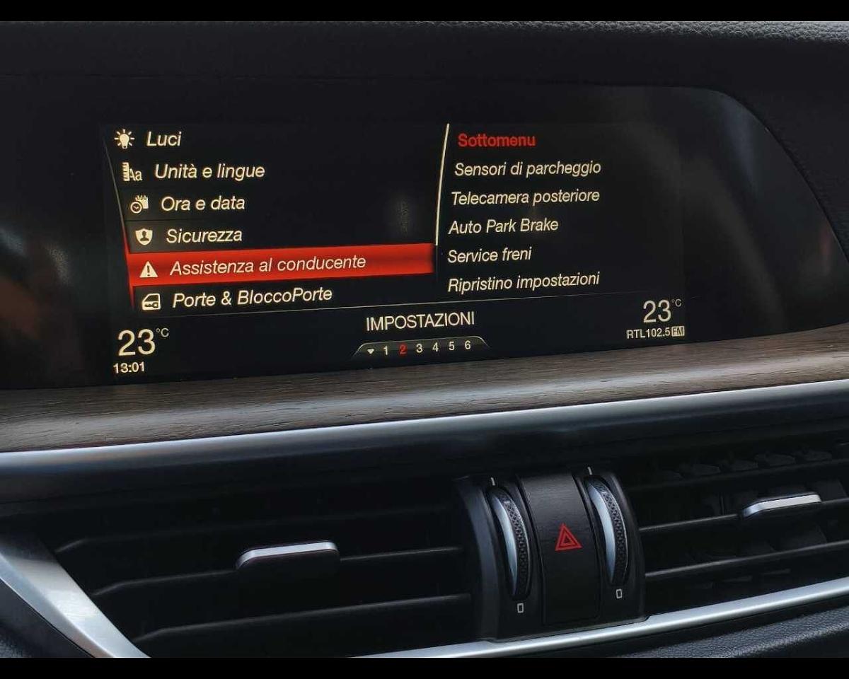 Alfa Romeo Alfa Romeo Stelvio usata 19