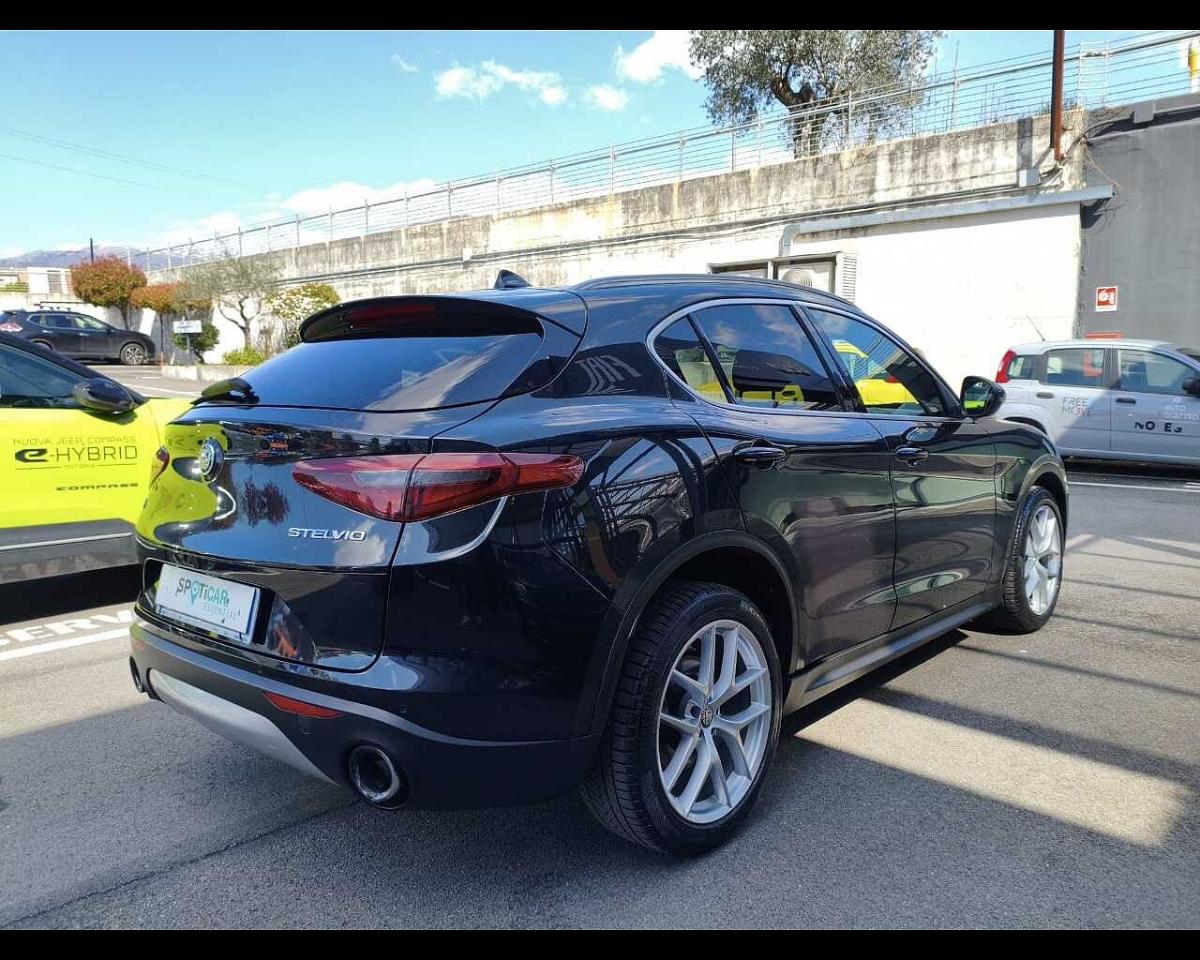Alfa Romeo Alfa Romeo Stelvio usata 24