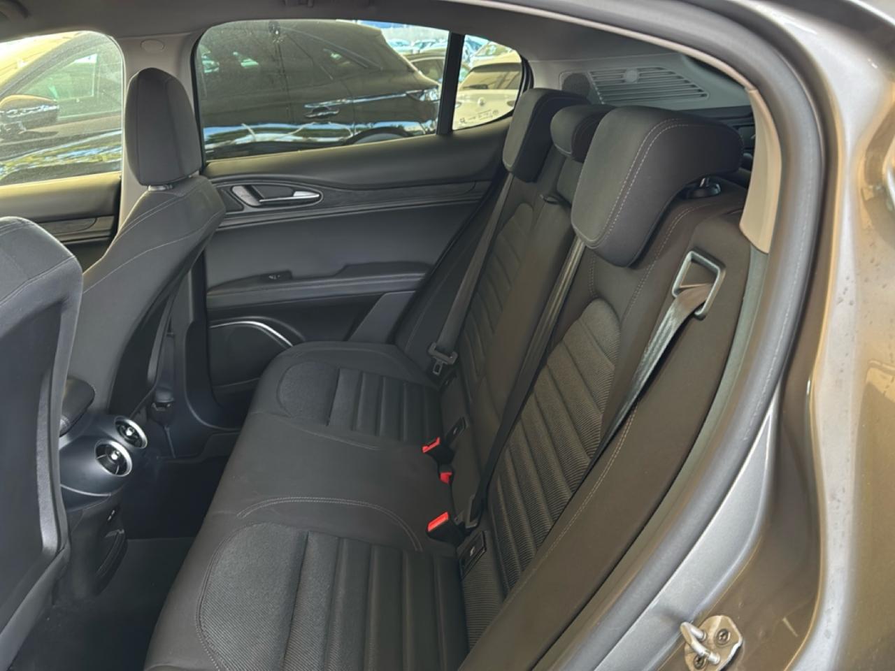 Alfa Romeo Alfa Romeo Stelvio usata 4