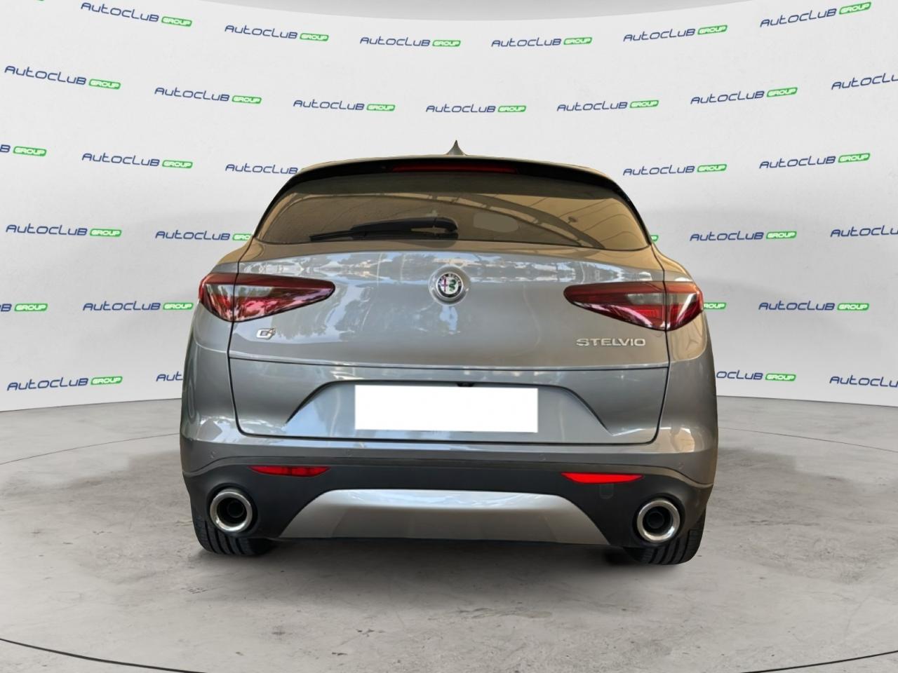 Alfa Romeo Alfa Romeo Stelvio usata 19