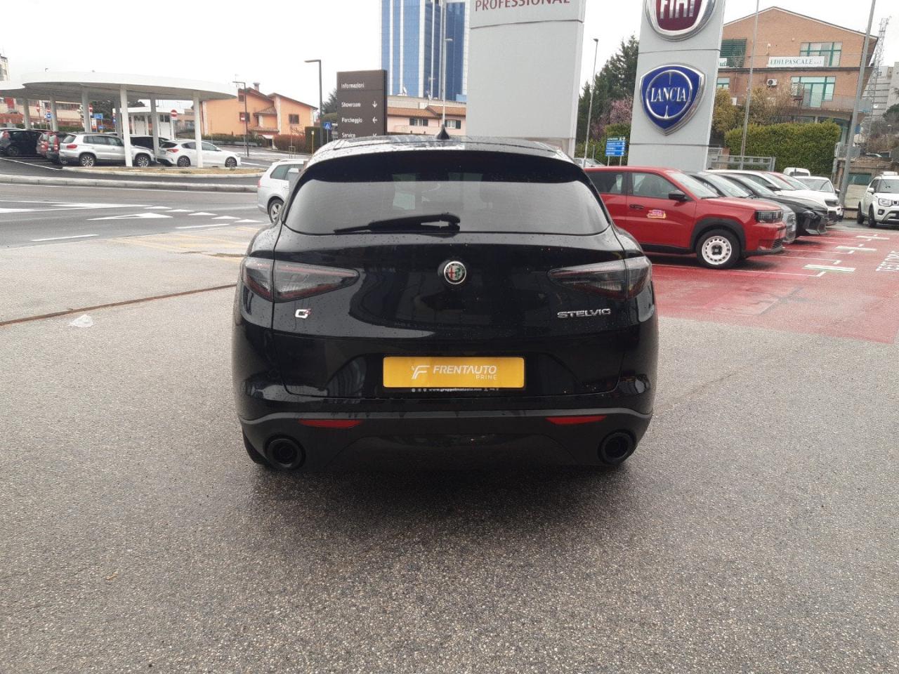 Alfa Romeo Alfa Romeo Stelvio usata 18