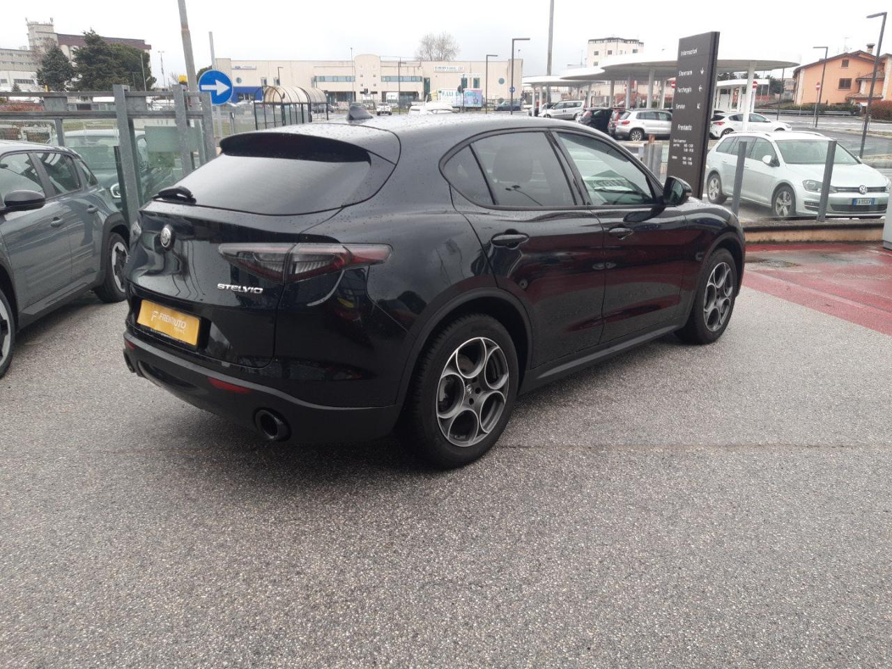 Alfa Romeo Alfa Romeo Stelvio usata 20