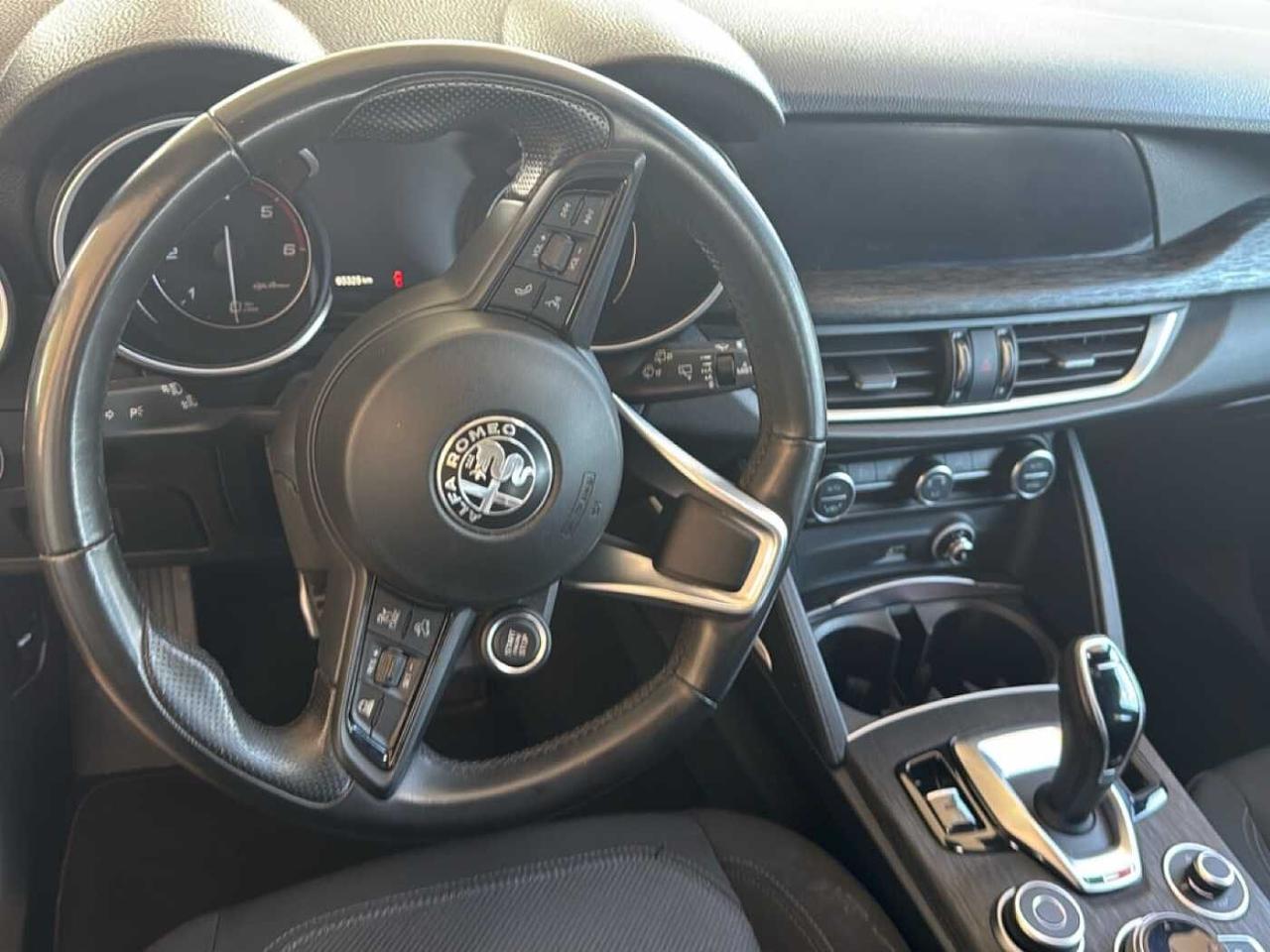 Alfa Romeo Alfa Romeo Stelvio usata, con Xenon-led