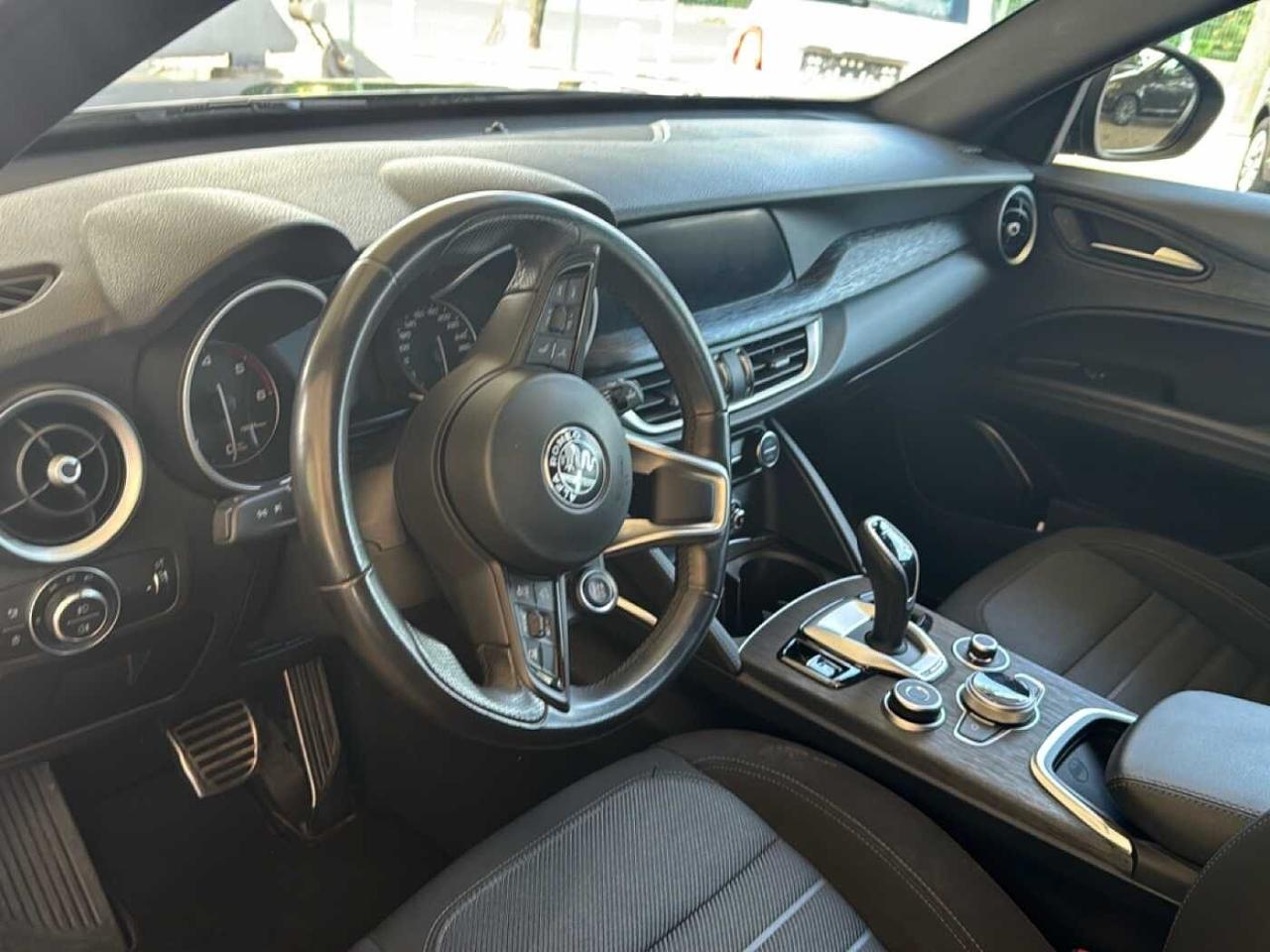 Alfa Romeo Alfa Romeo Stelvio usata 23