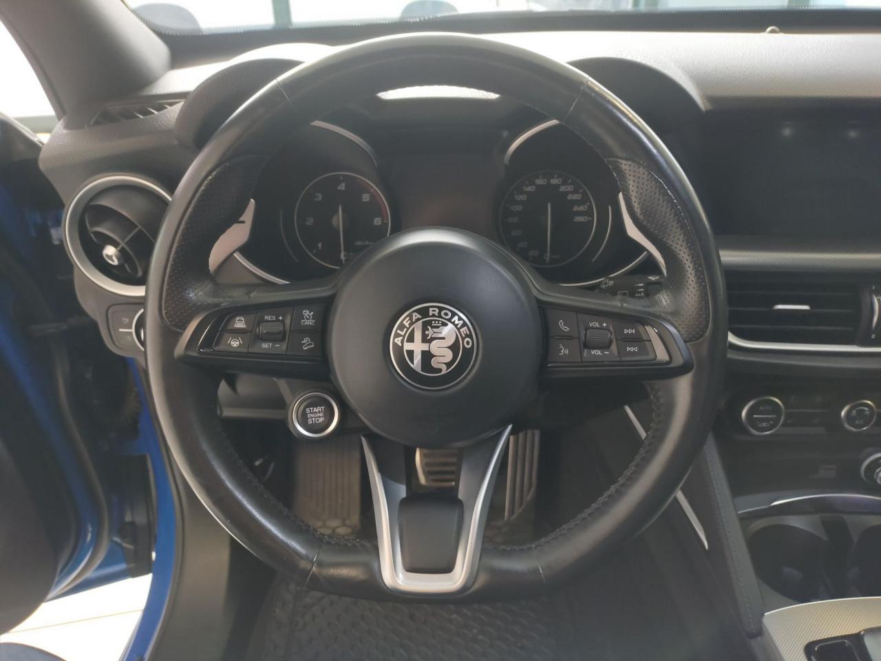 Alfa Romeo Alfa Romeo Stelvio usata 3