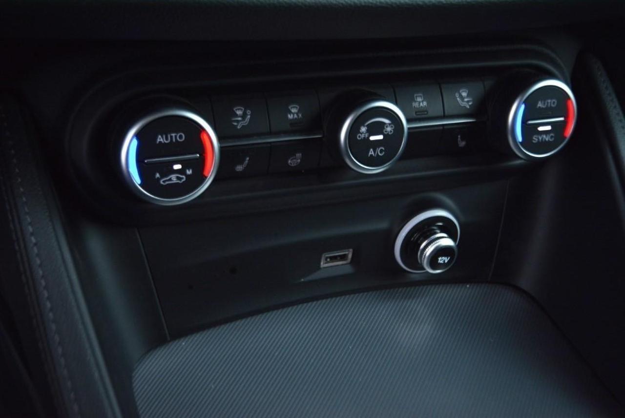 Alfa Romeo Alfa Romeo Stelvio usata 2