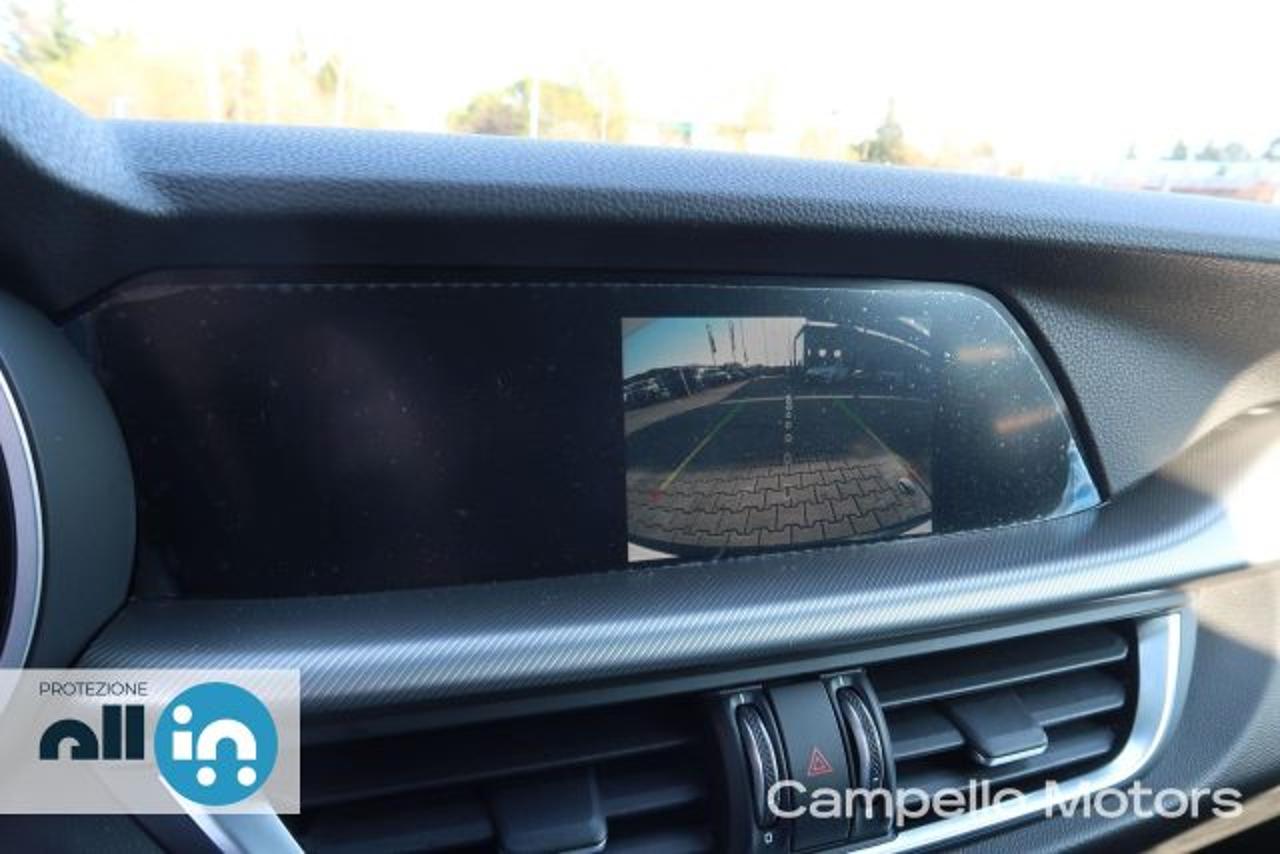 Alfa Romeo Alfa Romeo Stelvio usata 2