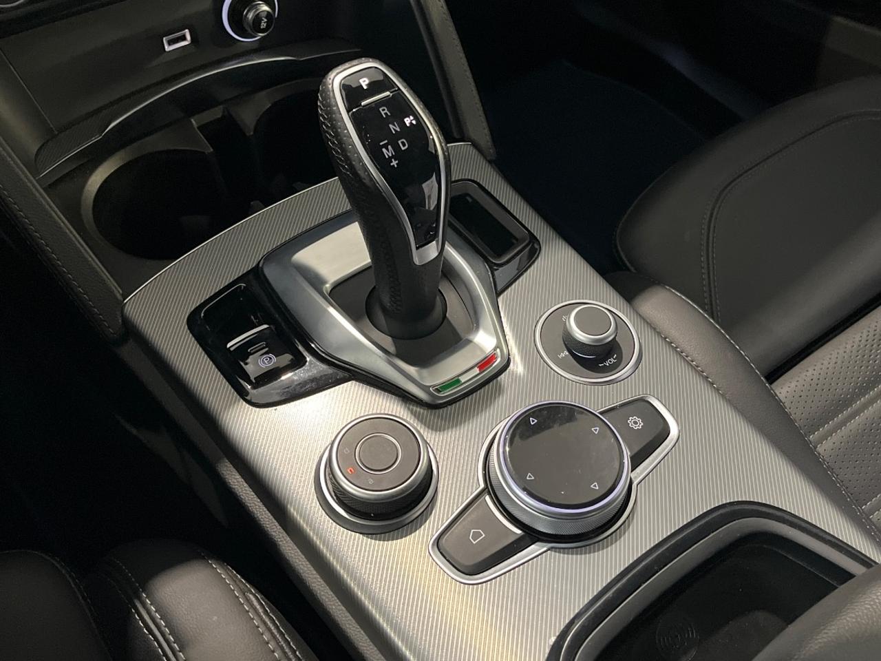 Alfa Romeo Alfa Romeo Stelvio usata 4