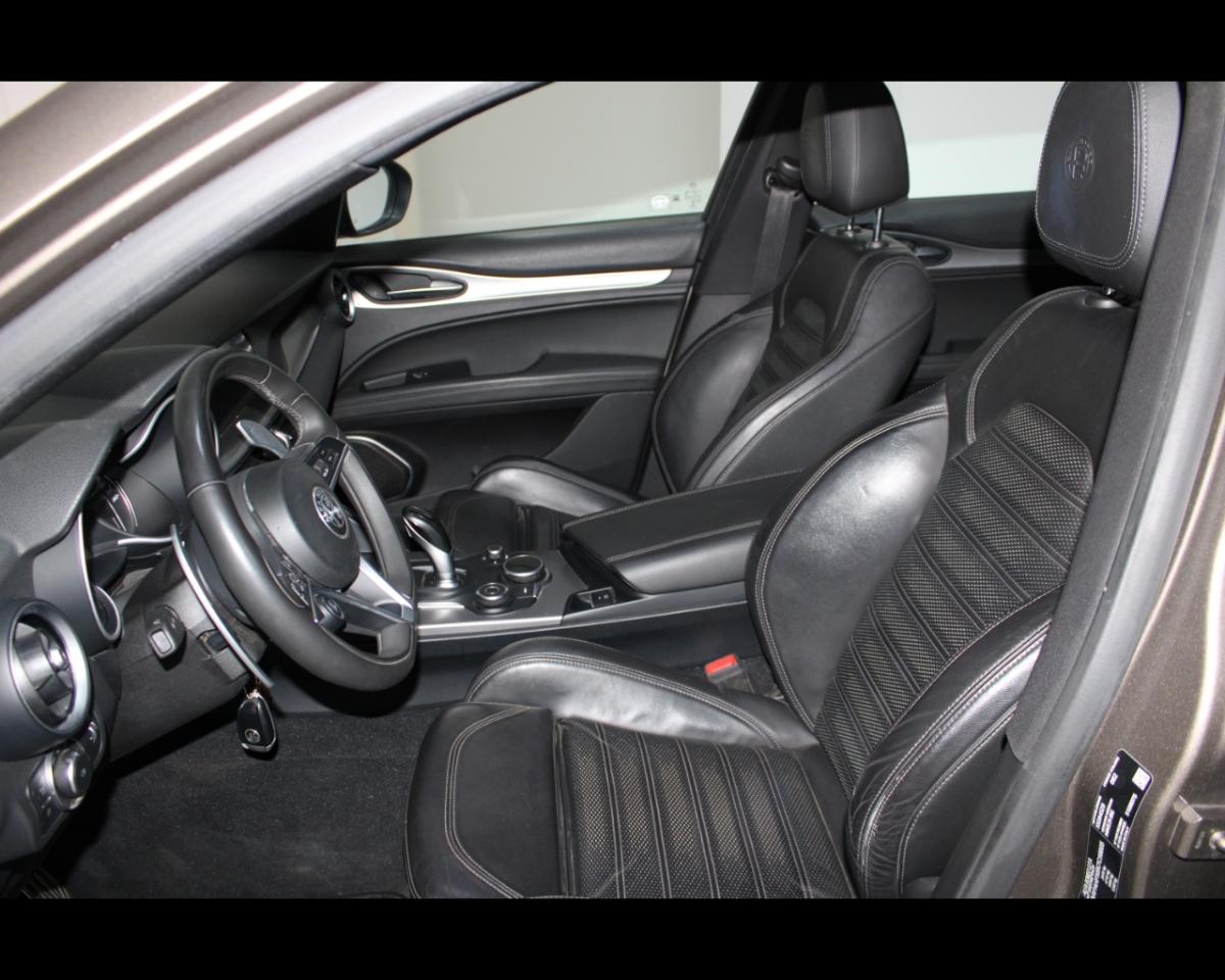 Alfa Romeo Stelvio - Foto 3