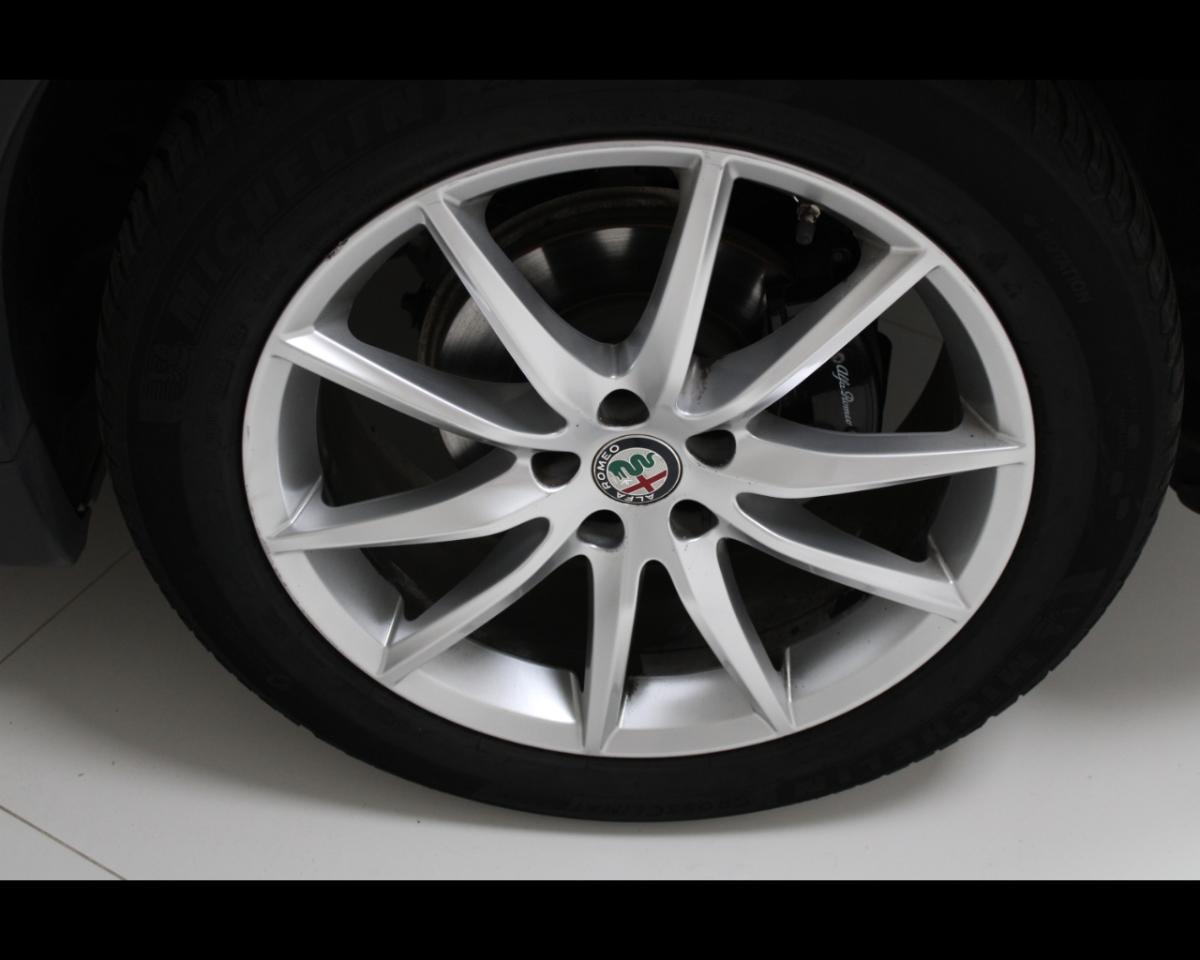 Alfa Romeo Stelvio - Foto 5