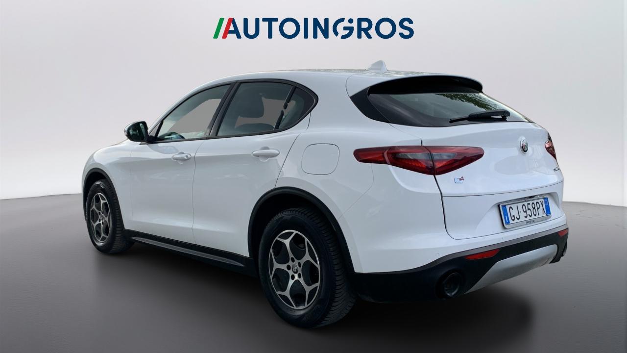 Alfa Romeo Alfa Romeo Stelvio usata 9