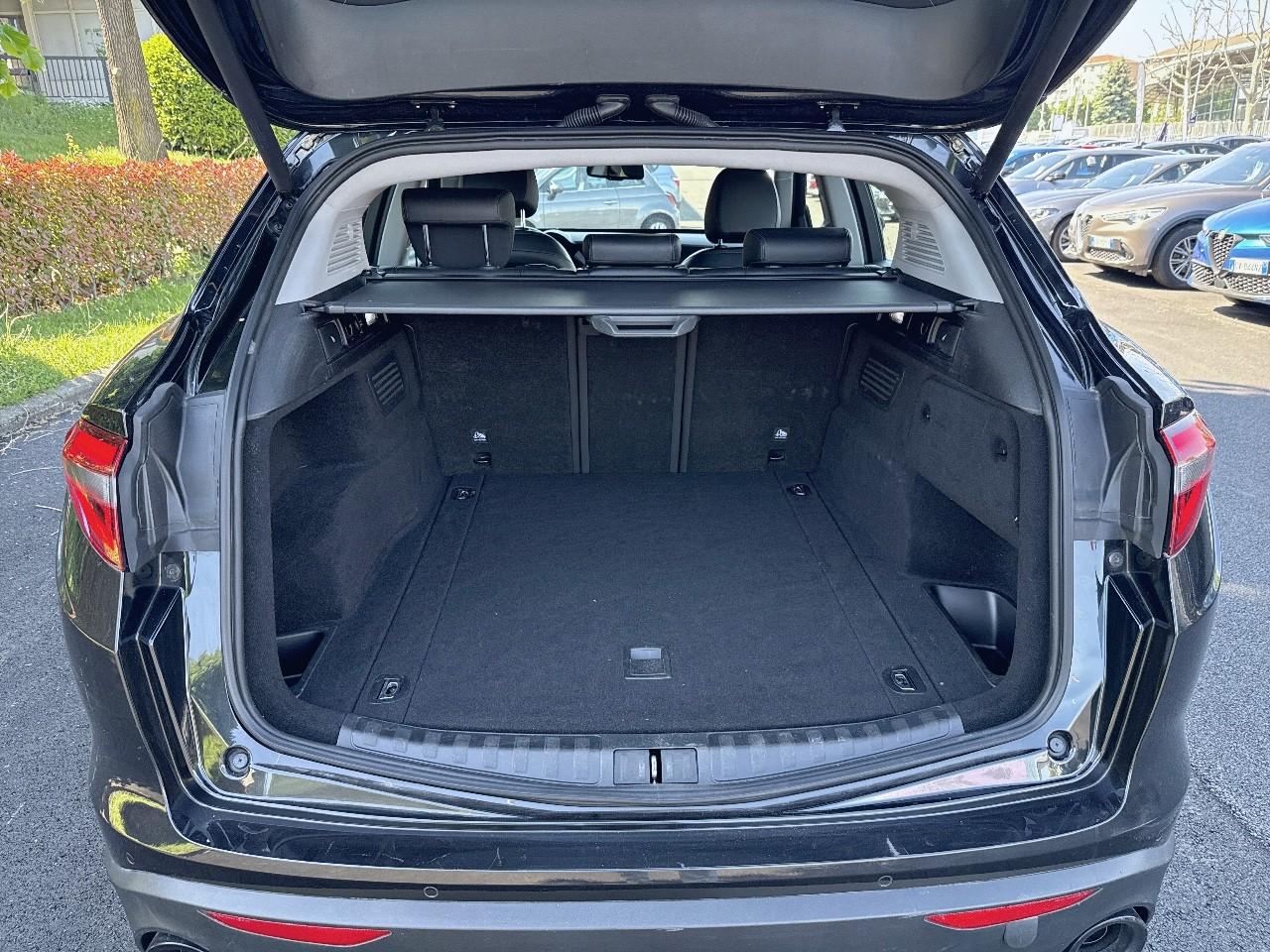 Alfa Romeo Alfa Romeo Stelvio usata 17