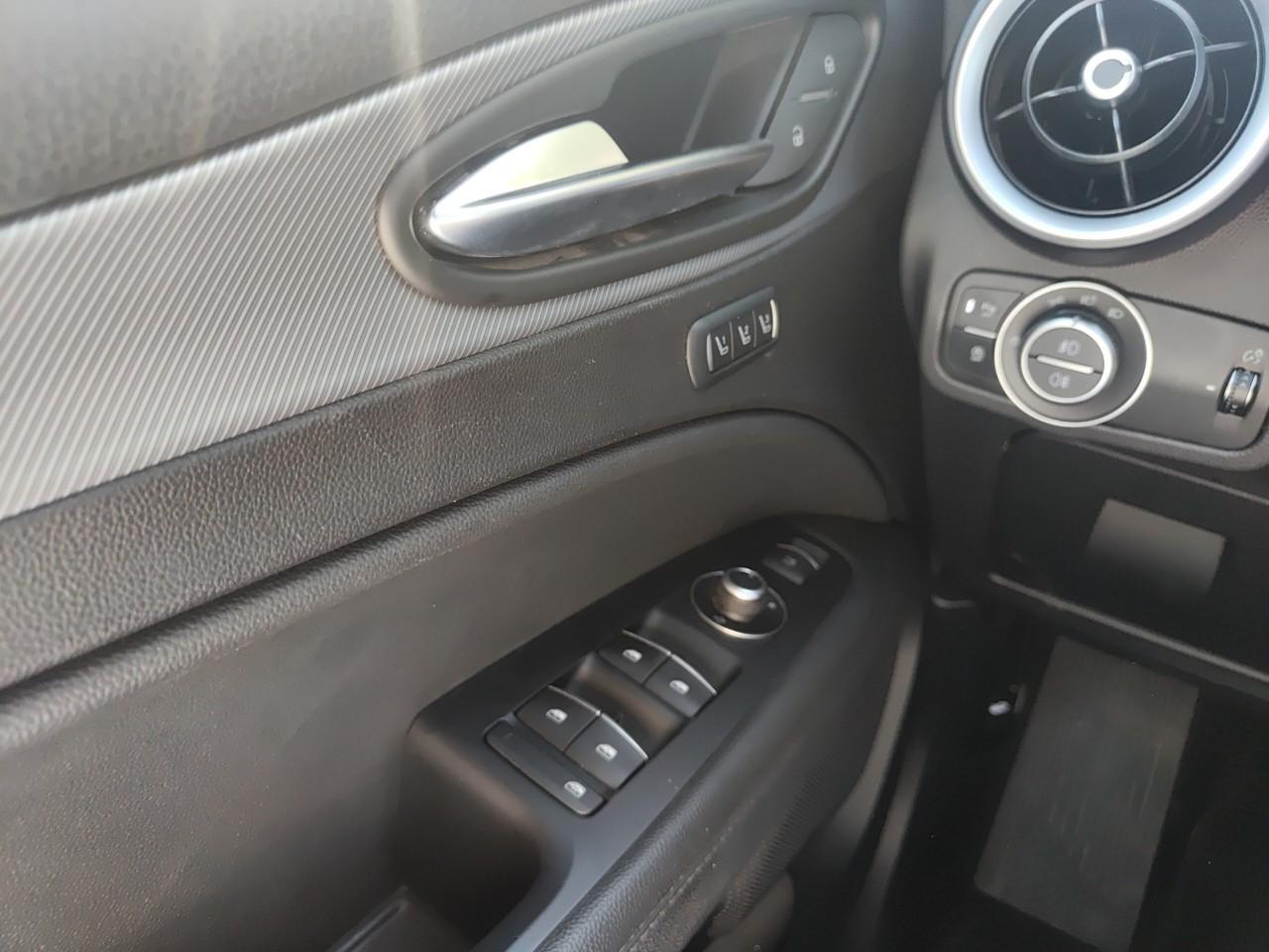 Alfa Romeo Alfa Romeo Stelvio usata 9