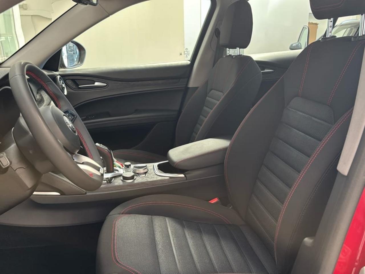 Alfa Romeo Alfa Romeo Stelvio usata 2