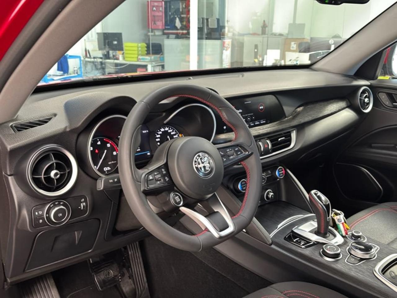 Alfa Romeo Alfa Romeo Stelvio usata 4