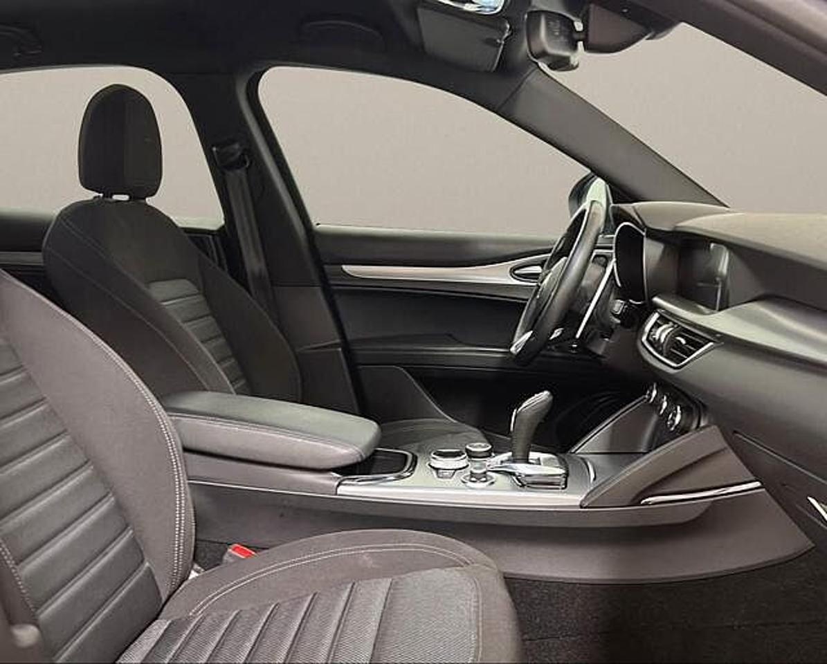 Alfa Romeo Alfa Romeo Stelvio usata 4