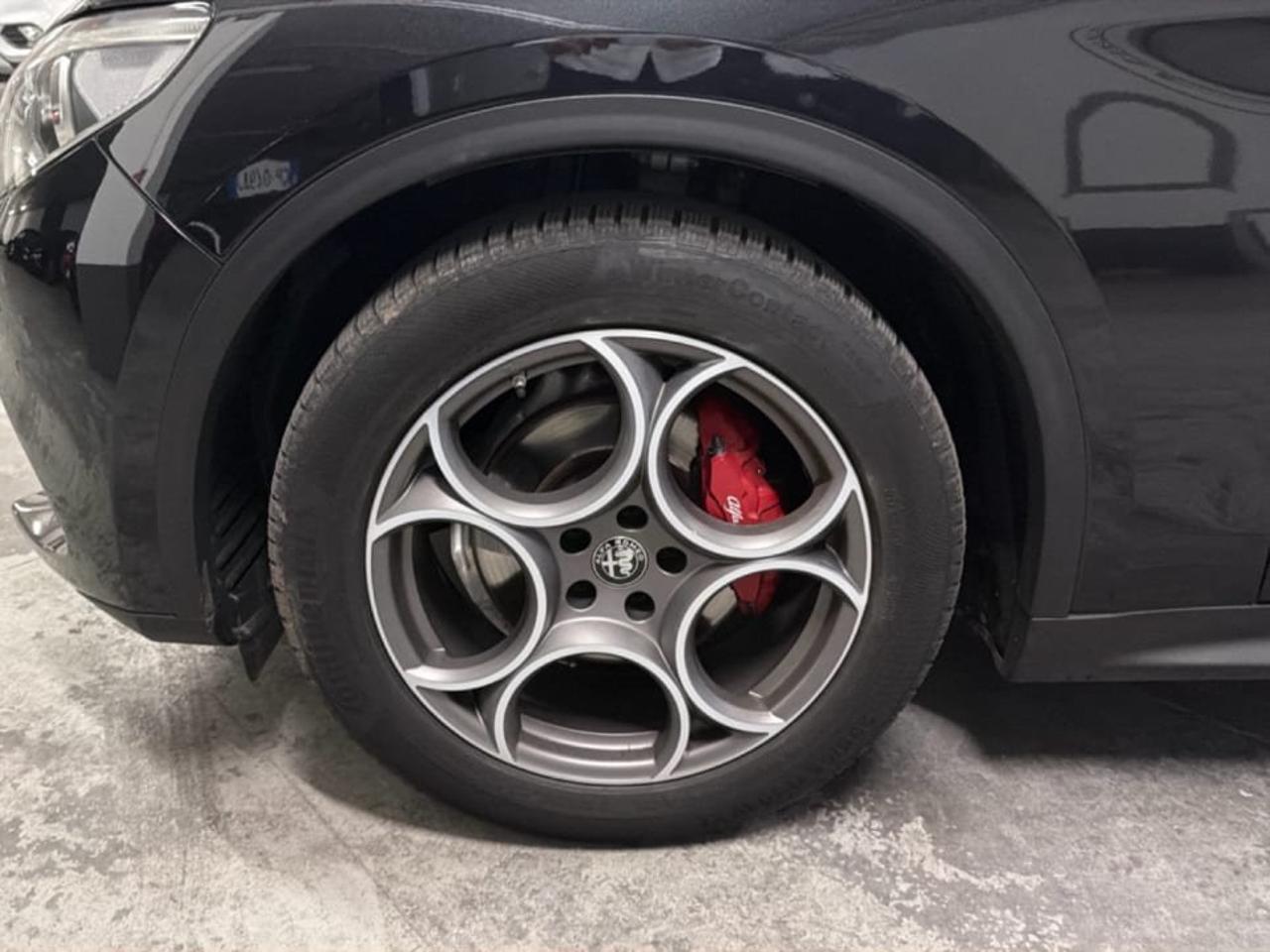 Alfa Romeo Alfa Romeo Stelvio usata 2