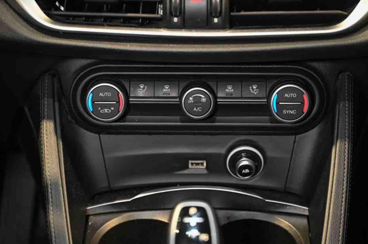 Alfa Romeo Alfa Romeo Stelvio usata 8