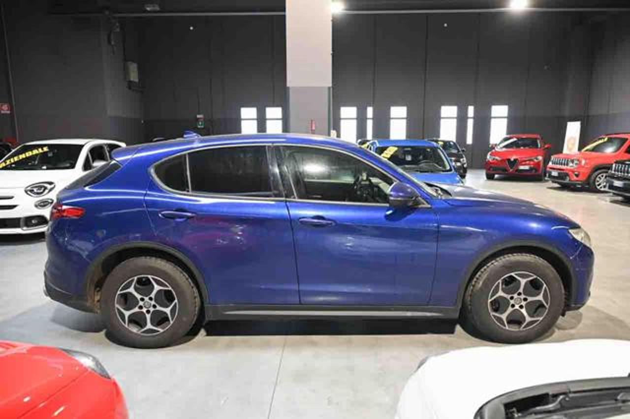 Alfa Romeo Alfa Romeo Stelvio usata 12