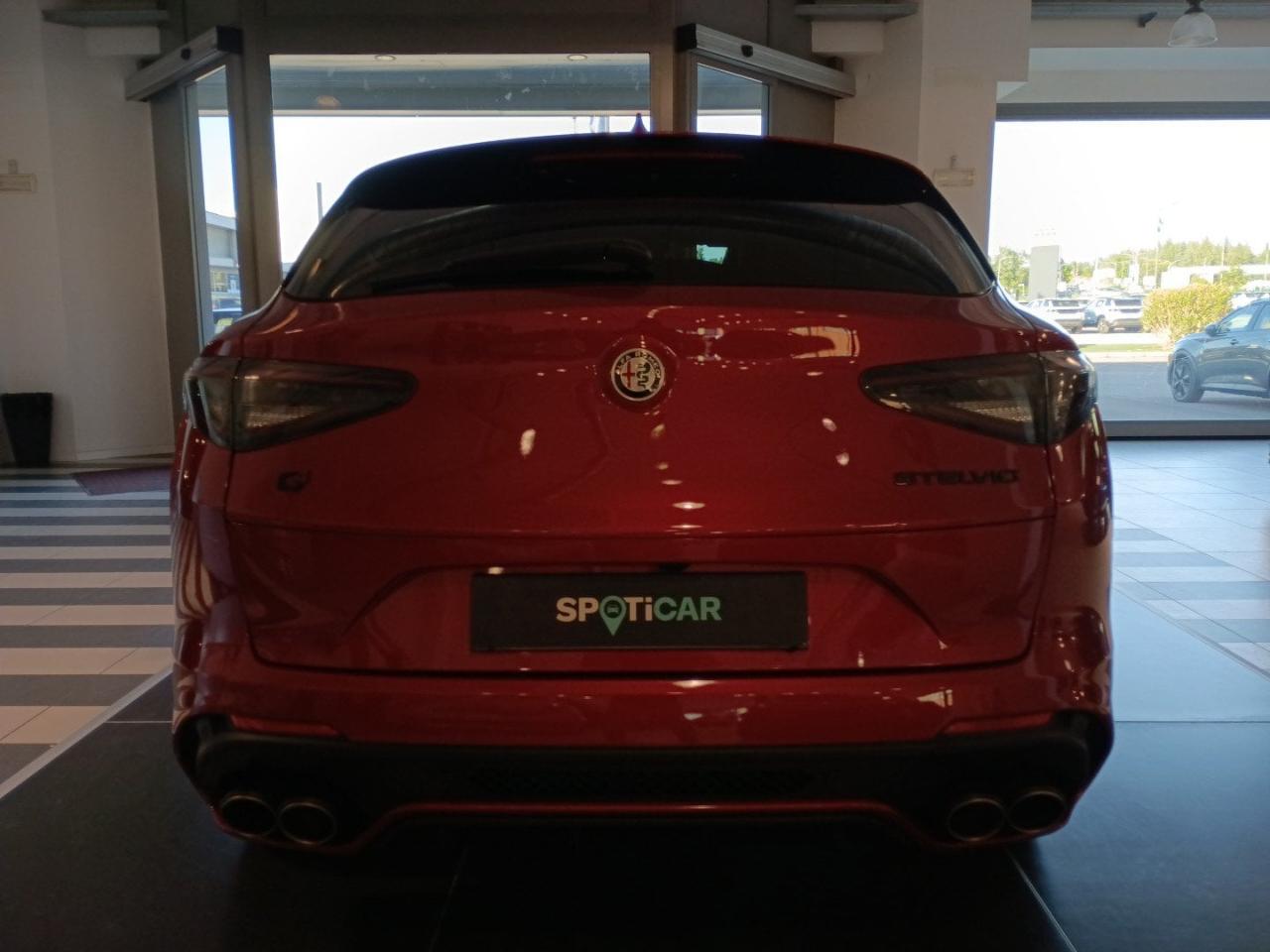 Alfa Romeo Alfa Romeo Stelvio usata 9