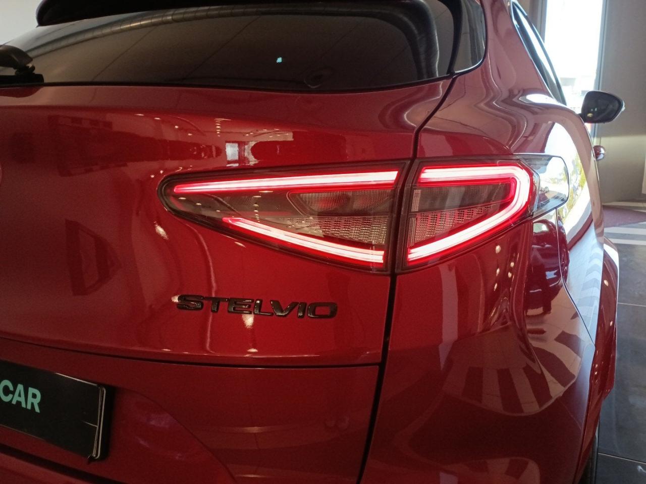 Alfa Romeo Alfa Romeo Stelvio usata 14