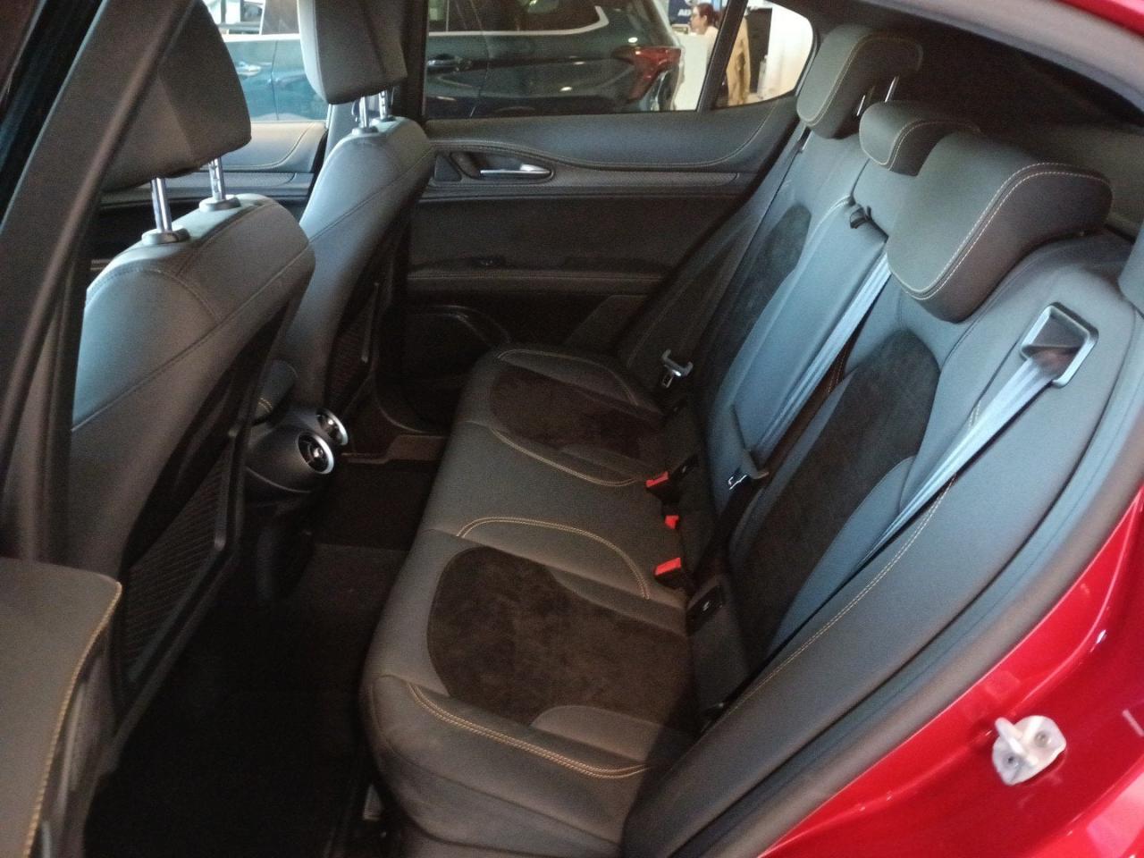 Alfa Romeo Alfa Romeo Stelvio usata 26