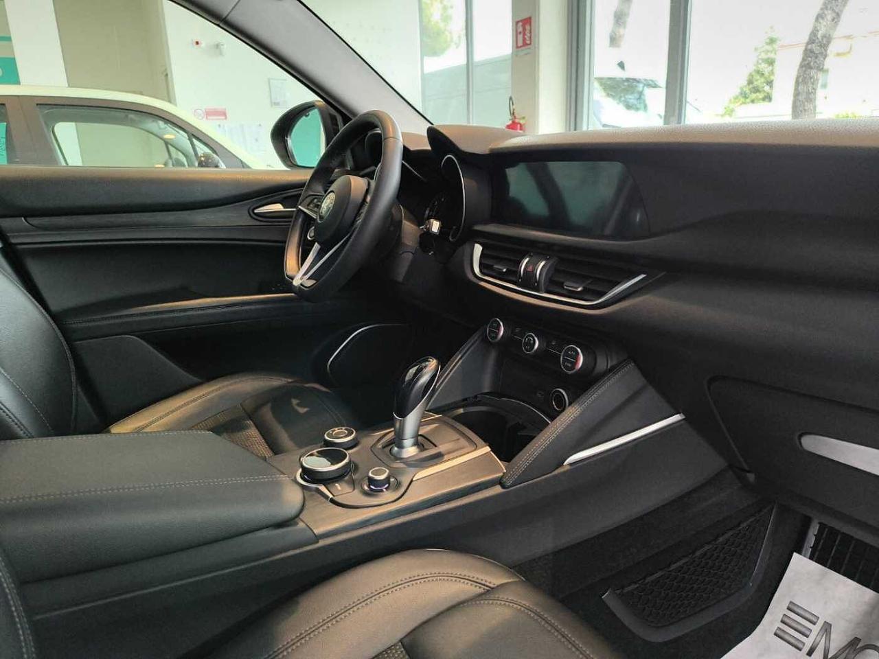 Alfa Romeo Alfa Romeo Stelvio usata, con GPS