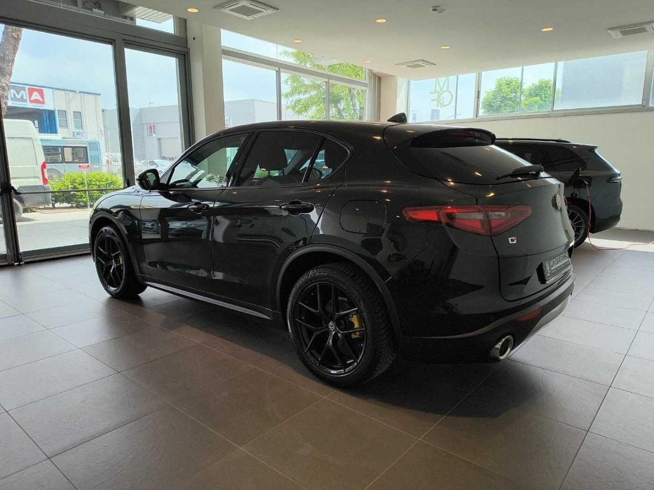 Alfa Romeo Alfa Romeo Stelvio usata 11