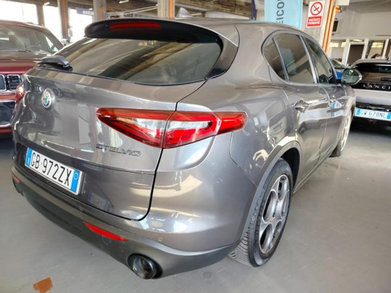 Alfa Romeo Alfa Romeo Stelvio usata 16