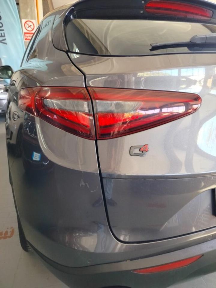 Alfa Romeo Alfa Romeo Stelvio usata 19
