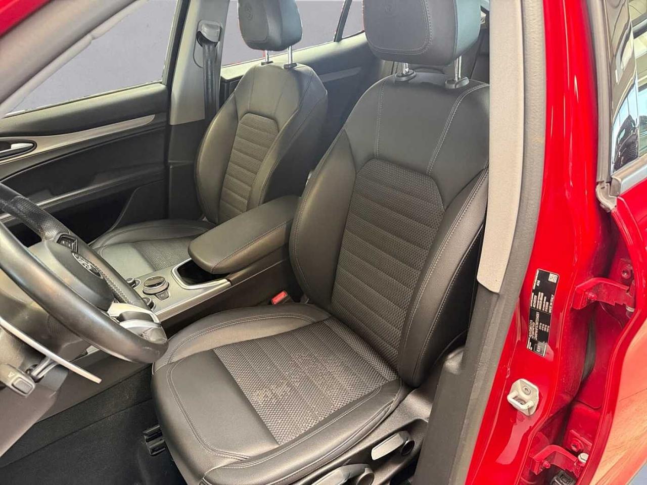 Alfa Romeo Alfa Romeo Stelvio usata, con Xenon-led